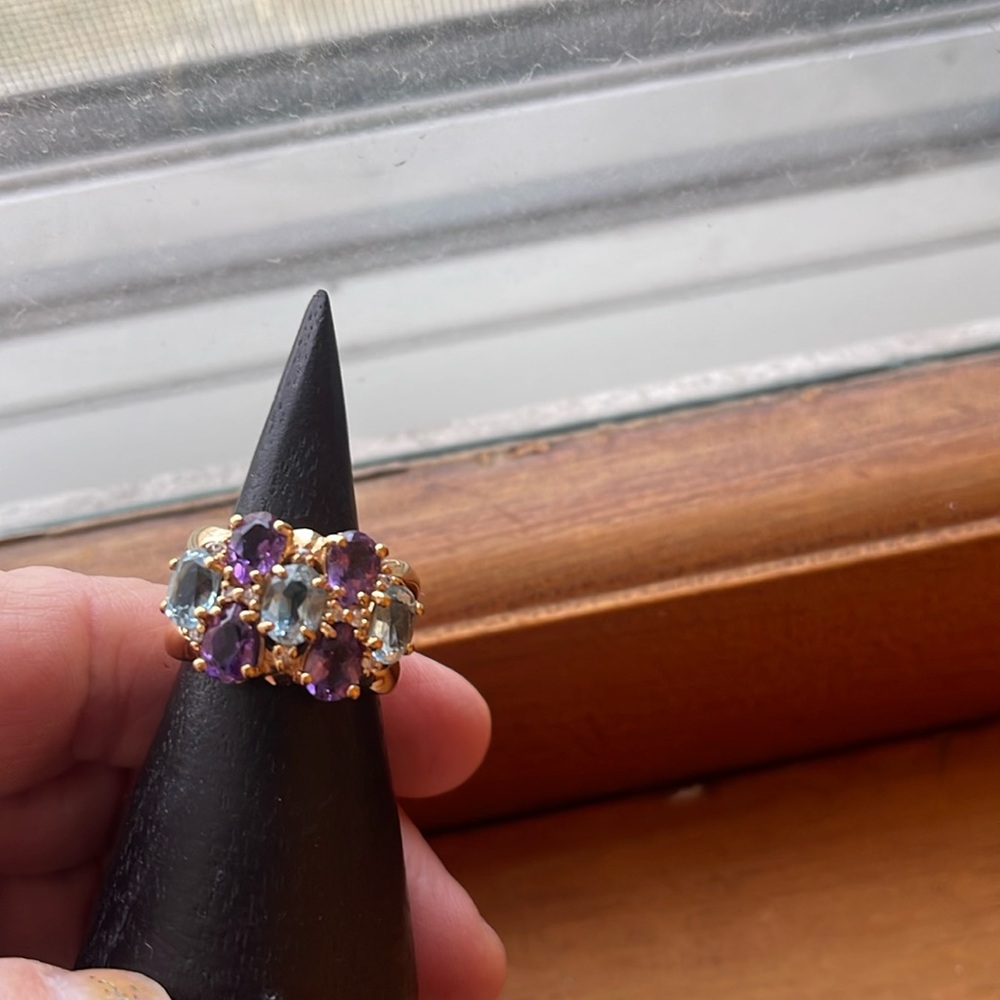 Amethyst aquamarine stoned ring